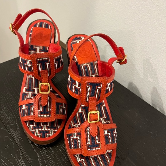 Tory Burch red and black block wedge heel - Picture 2 of 3